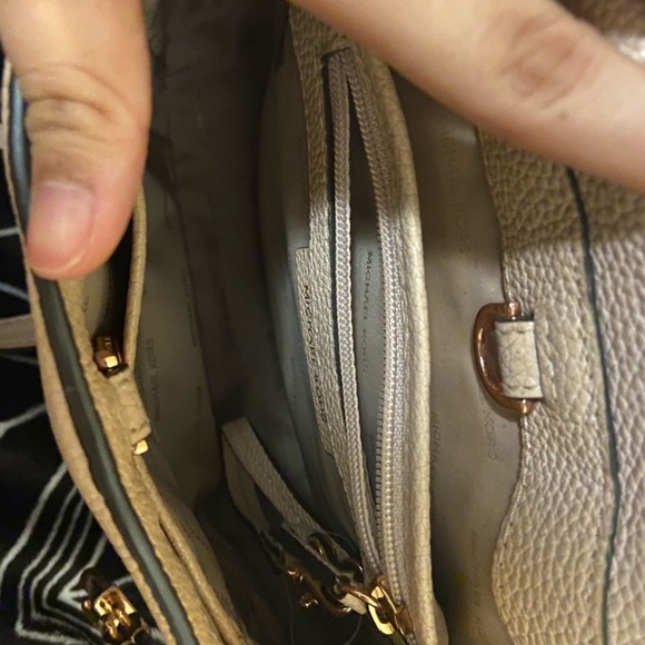 Michael Kors Bag - Picture 6 of 7